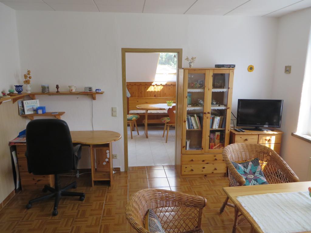 Ferienwohnung Zahn Oelsnitz  エクステリア 写真