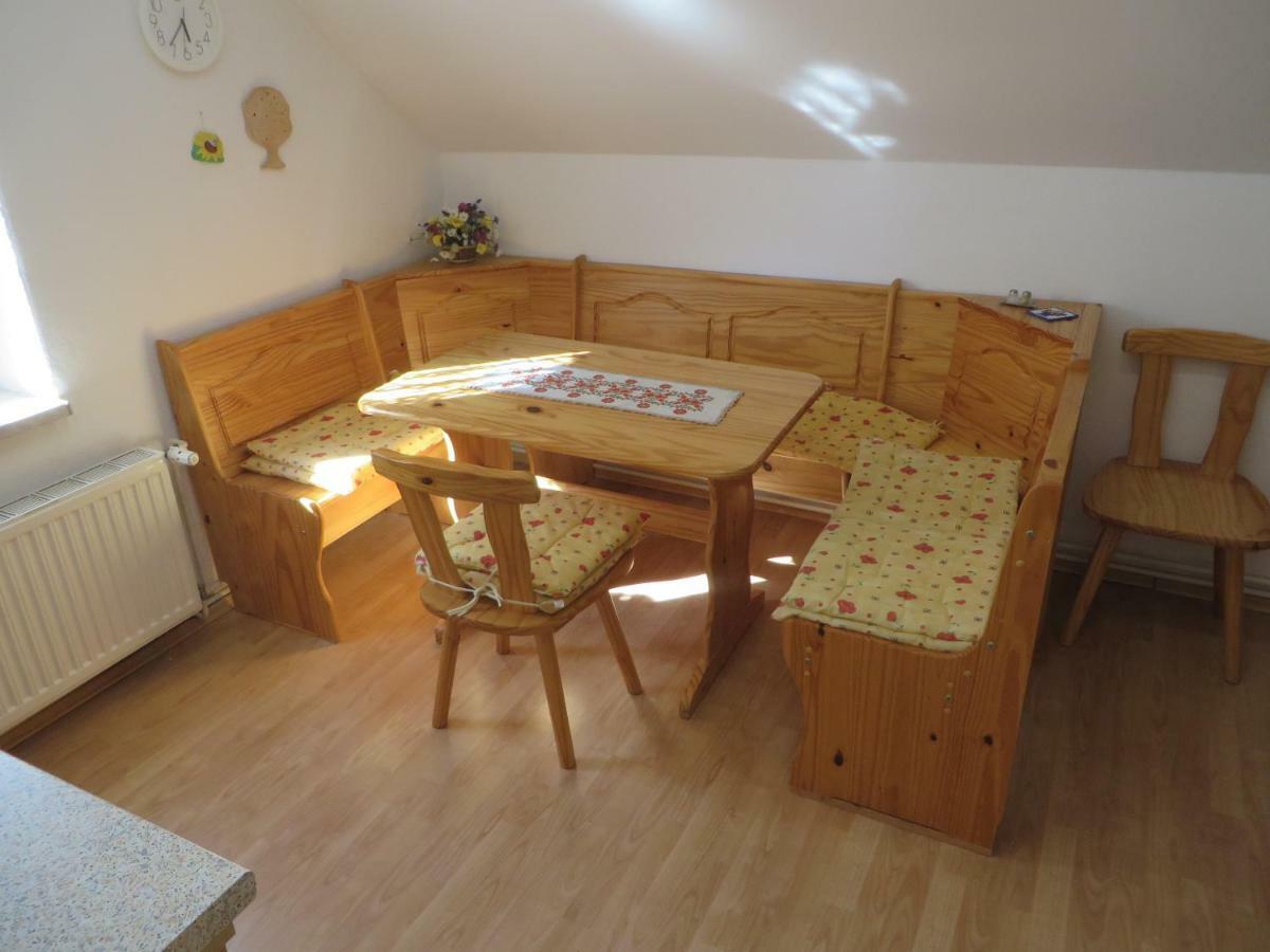 Ferienwohnung Zahn Oelsnitz  エクステリア 写真