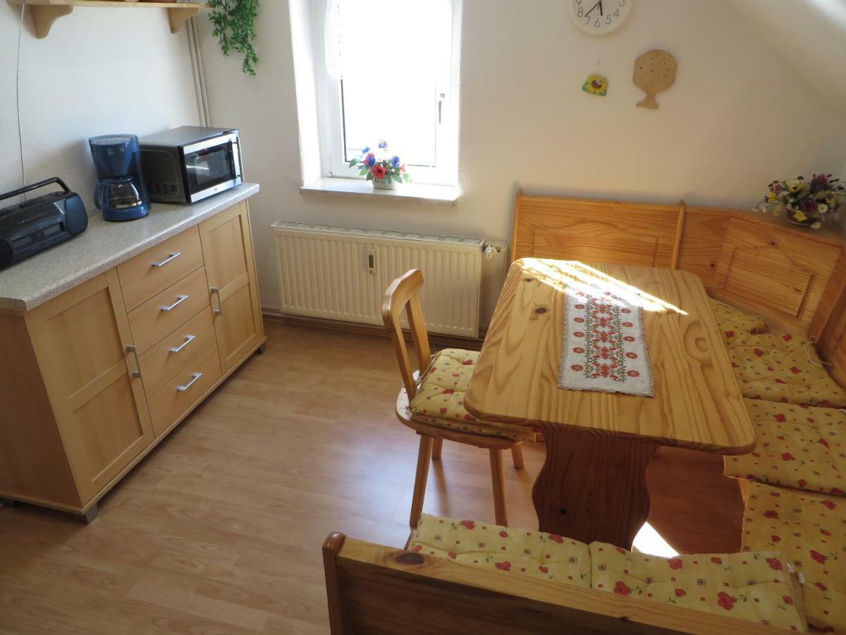 Ferienwohnung Zahn Oelsnitz  エクステリア 写真